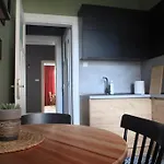 *citadel* 2br - Center