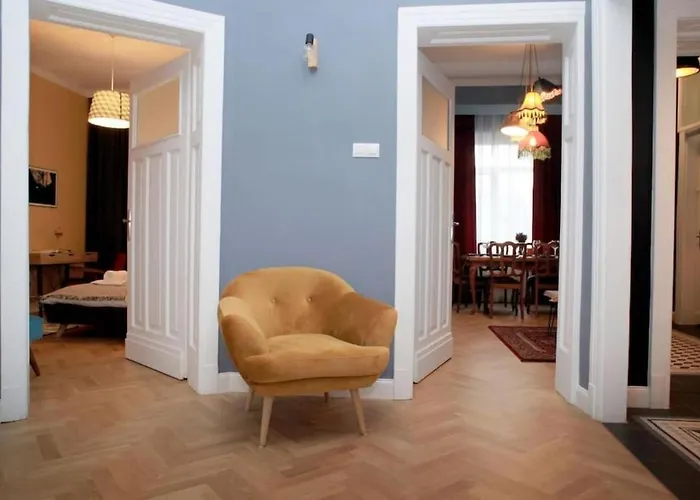 *citadel* 2br - Center דירה *